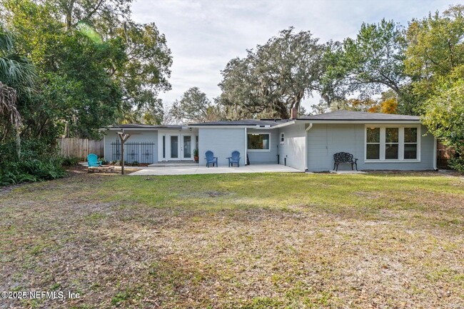 Building Photo - 7243 Ventura Ave