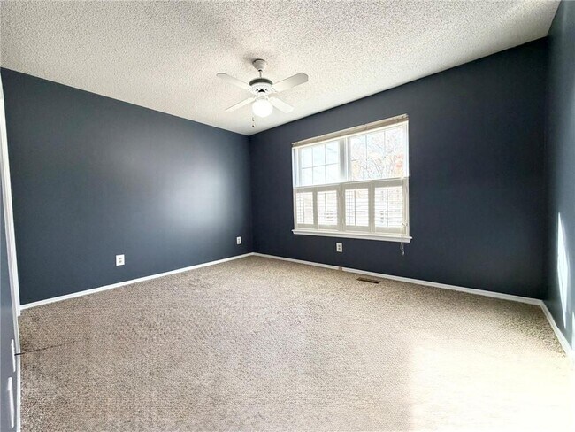 Building Photo - 5 Haslingden Ln