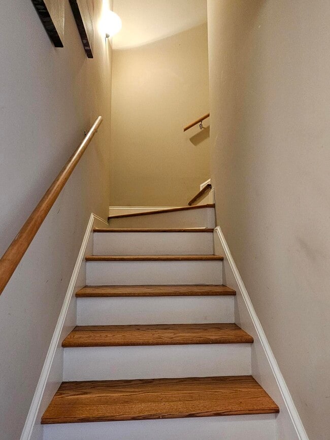 Building Photo - 1155 Raccoon Rd