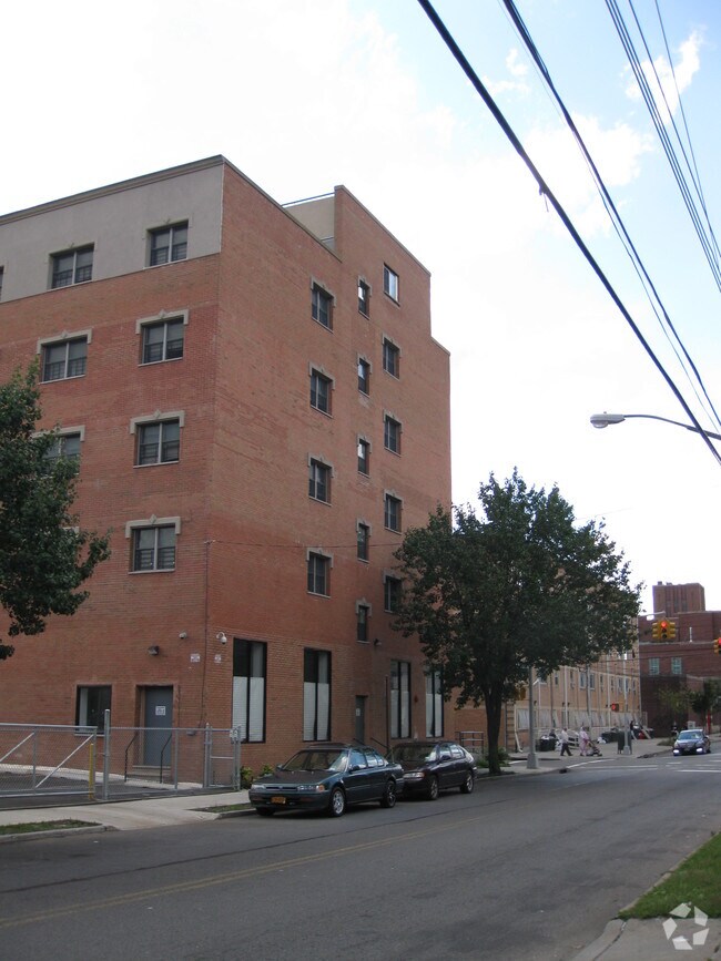Building Photo - 170-02 93rd Ave