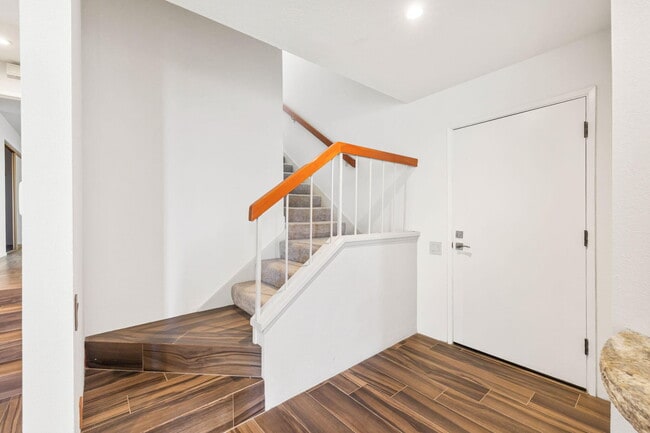 Building Photo - 73416 Irontree Dr