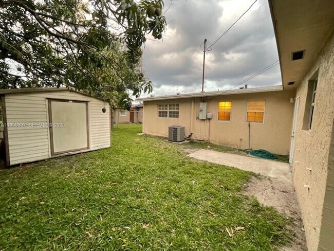 Building Photo - 4831 NW 12th St