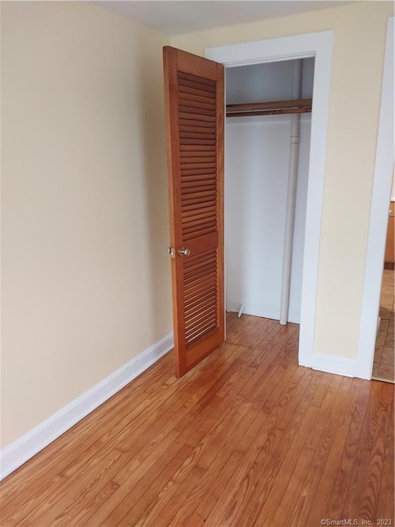 Building Photo - 1762 Meriden Waterbury Tpke