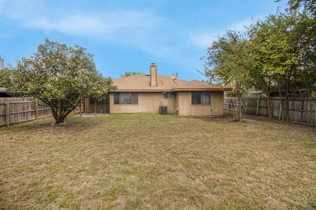 Building Photo - 400 Kalmia Dr