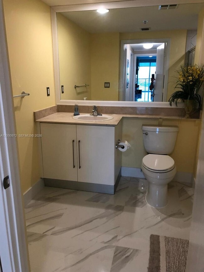 Building Photo - 325 S Biscayne Blvd