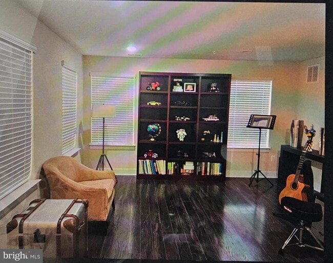 Building Photo - 22620 Tate St