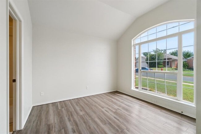 Building Photo - 2013 Cedar Meadow Ln