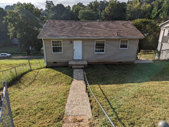 Building Photo - 1114 Irene Ave