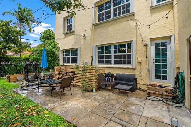 Building Photo - 46 Montilla Ave