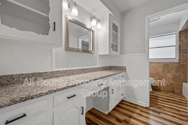 Building Photo - 1444 Cimarron Trail