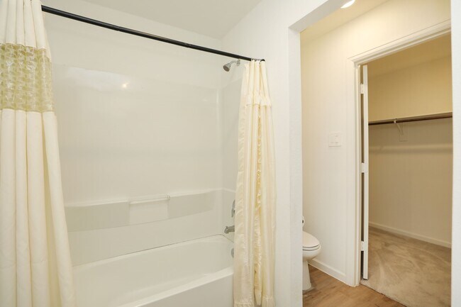 Building Photo - 2741 Cadiz Bay Dr