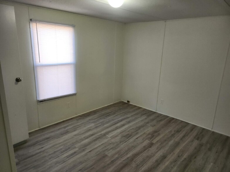 Building Photo - 1512 Orchard Farm Ln