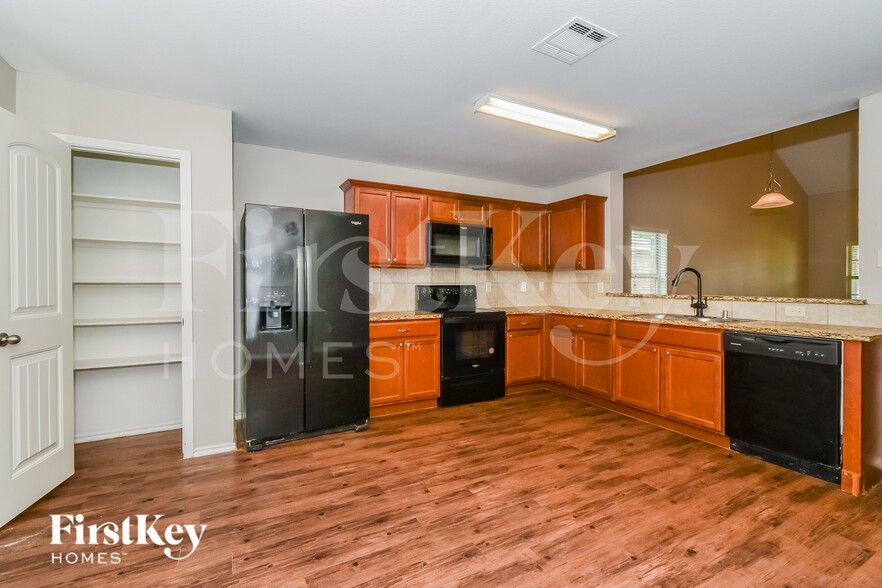 Building Photo - 1229 Koto Wood Dr