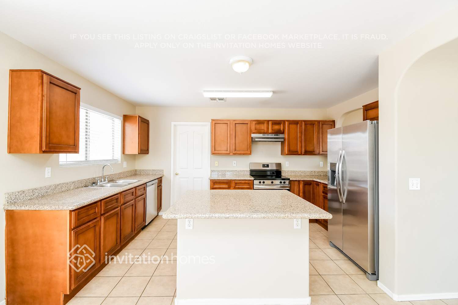 Building Photo - 10863 E Forge Cir