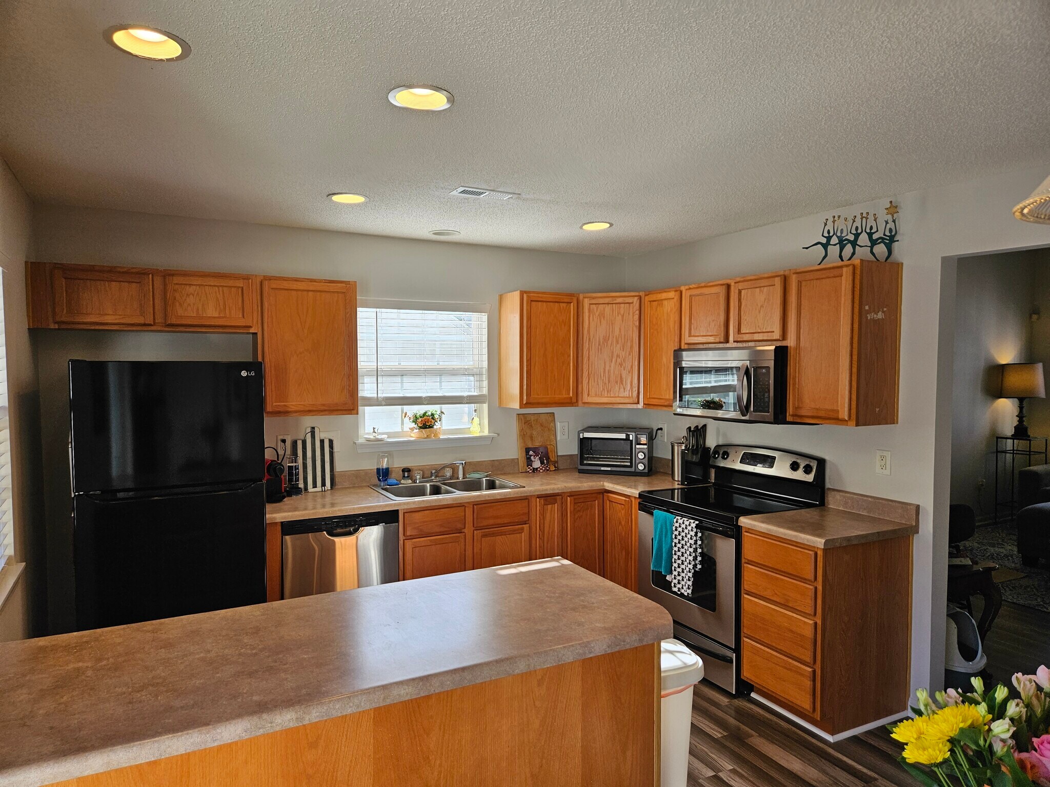 Building Photo - 10887 Holly Ridge Blvd