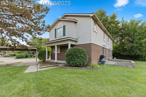Building Photo - 1985 Peerce Ct