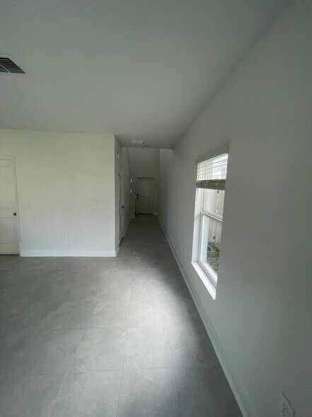 Building Photo - 2201 Aquifer Ln