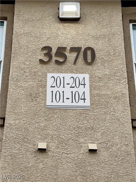 Building Photo - 3570 Cactus Shadow St