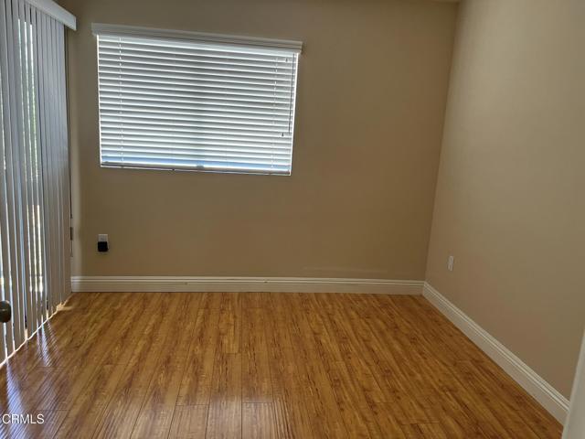 Building Photo - 320 McHenry Rd
