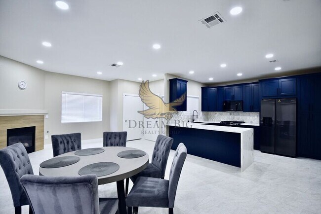 Building Photo - 8725 W Flamingo Rd