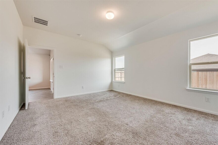 Building Photo - 9244 Leveret Ln