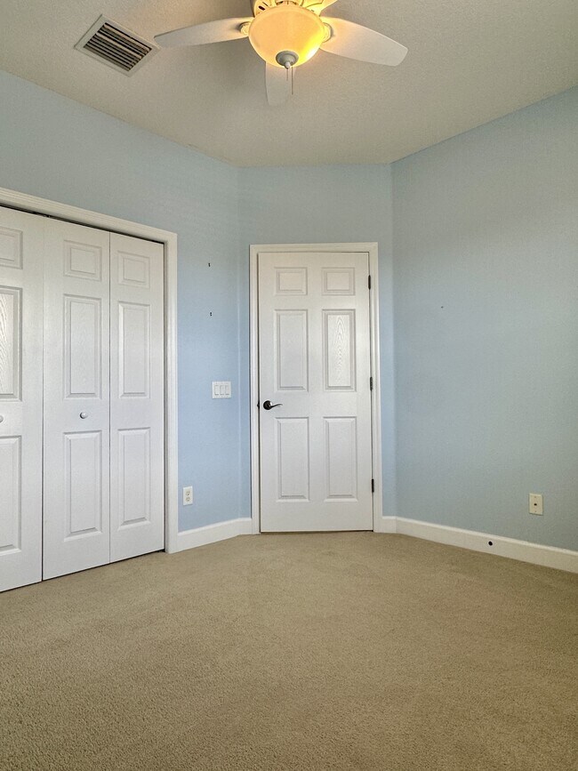 Building Photo - 6157 Castleton Hollow Rd