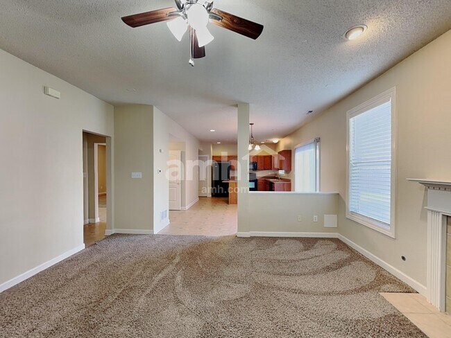 Building Photo - 5647 James Blair Dr