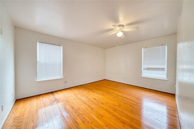 Building Photo - 6001 Reims Rd