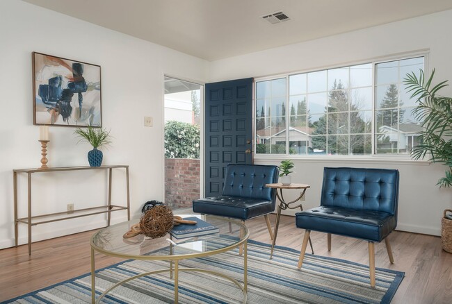 Building Photo - North Napa 4 bed 3 bath Home Available to ...