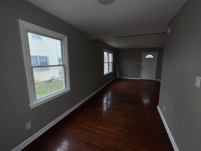 Building Photo - 1352 E 25th Ave