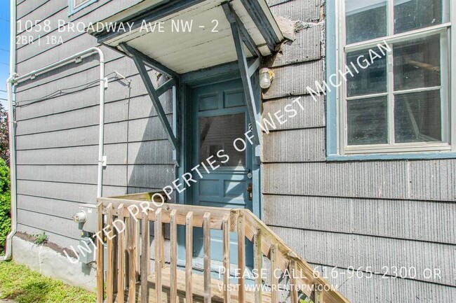 Building Photo - Available Now | 2 Bedroom 1 Bathroom in th...