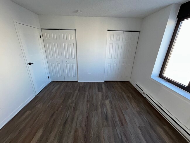 Building Photo - 9128 W Terrace Dr