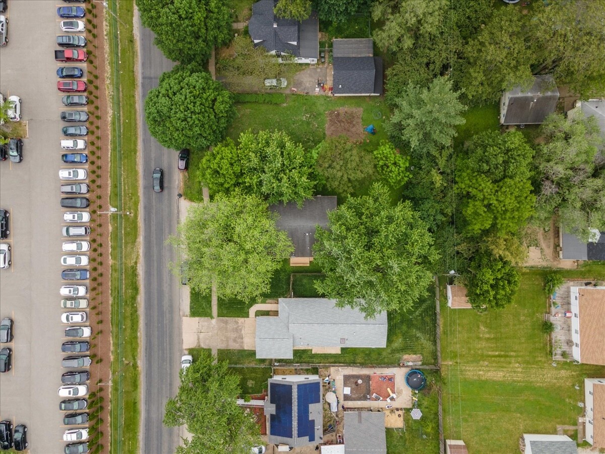 Building Photo - 1001 N Coler Ave