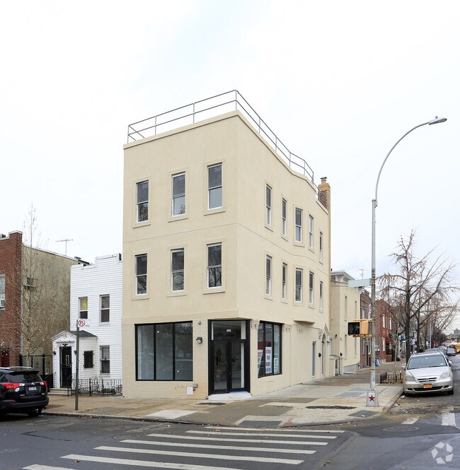 17011703 White Plains Rd 17011703 White Plains Rd Bronx NY 10462