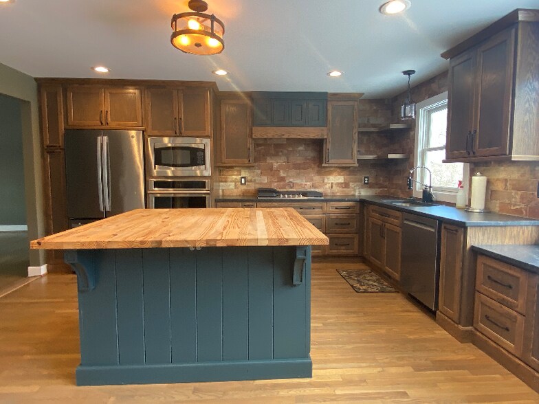 Building Photo - 1732 Castleman Rd