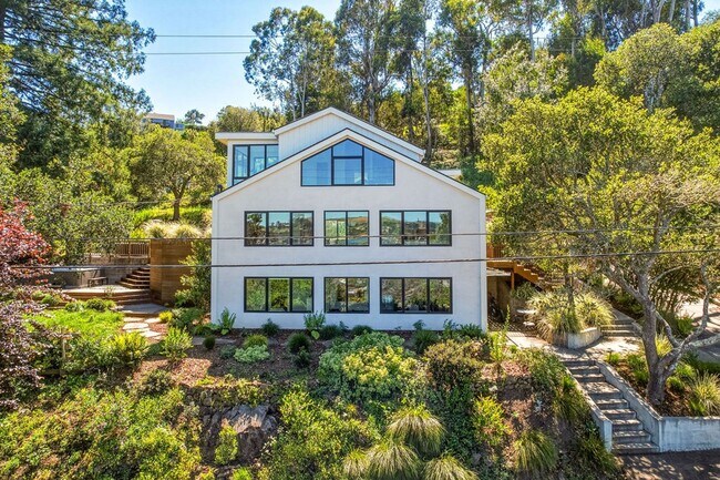 Building Photo - Beautifully Remodeled 4BR + Office Mill Valley Home — Furnished, Private 3/4-Acre Setting, Walk t...