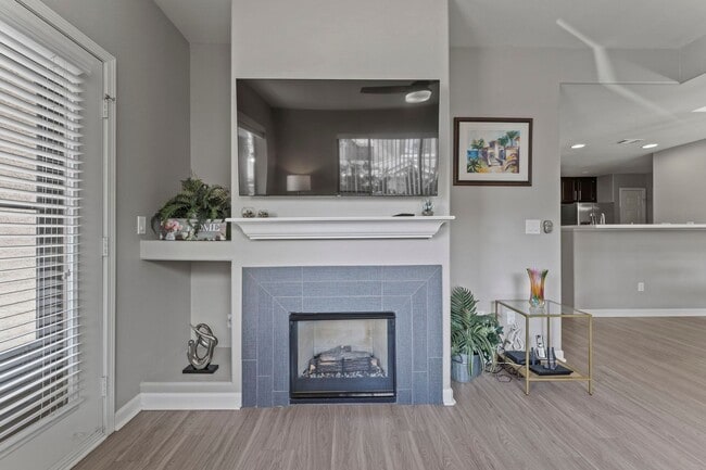 Building Photo - Fully Furnished Single Level Condo Resort LIving