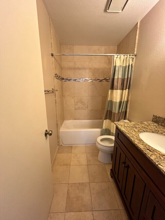 Building Photo - 340 Fallingstar