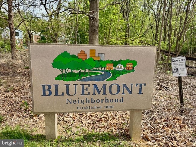 Building Photo - 5736 8th Rd N