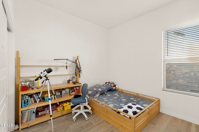 Building Photo - 905 Witton Pl