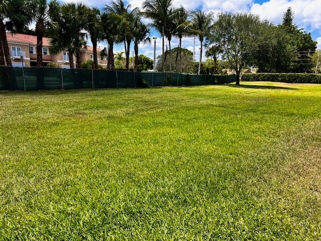 Building Photo - 10323 Boca Bend W
