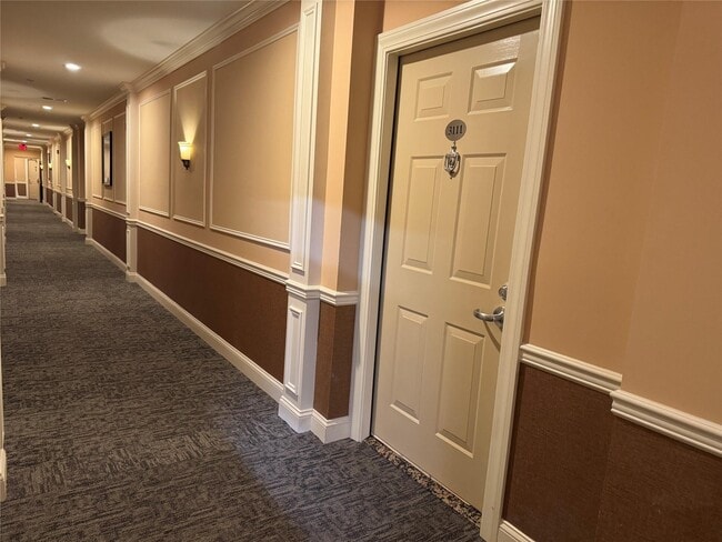 Building Photo - 3111 Leeward Dr