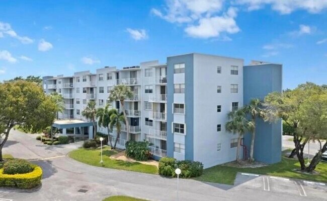 Building Photo - 500 Executive Center Dr