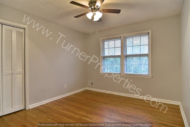 Building Photo - 4000 Williamsburg Dr, Columbia, SC 29203