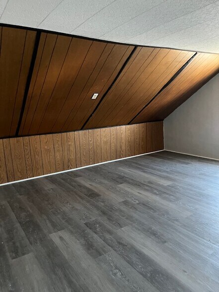 Attic - 9 N 4th St