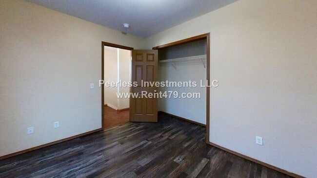 Building Photo - 1043-B Vale St