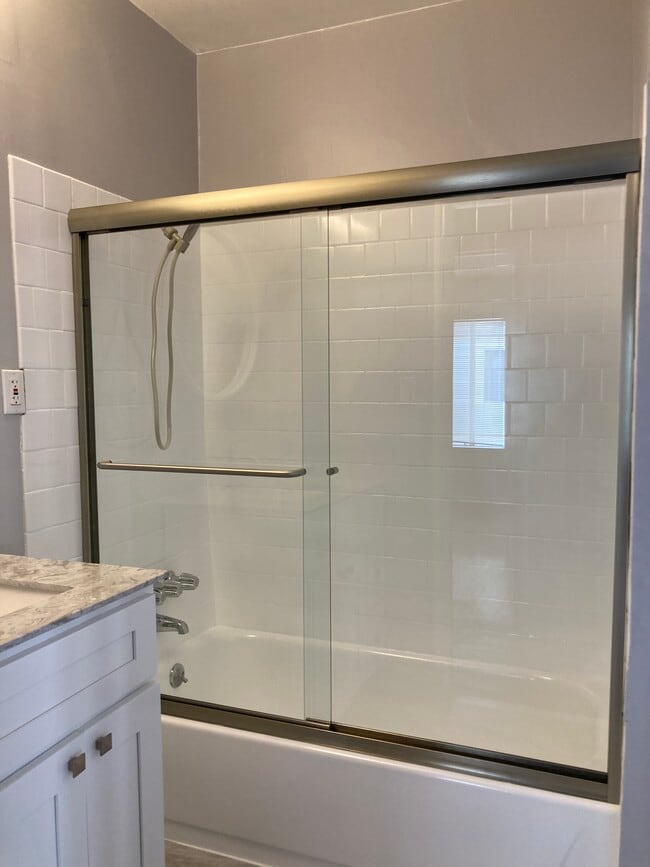 Building Photo - 314 N Ogden Dr