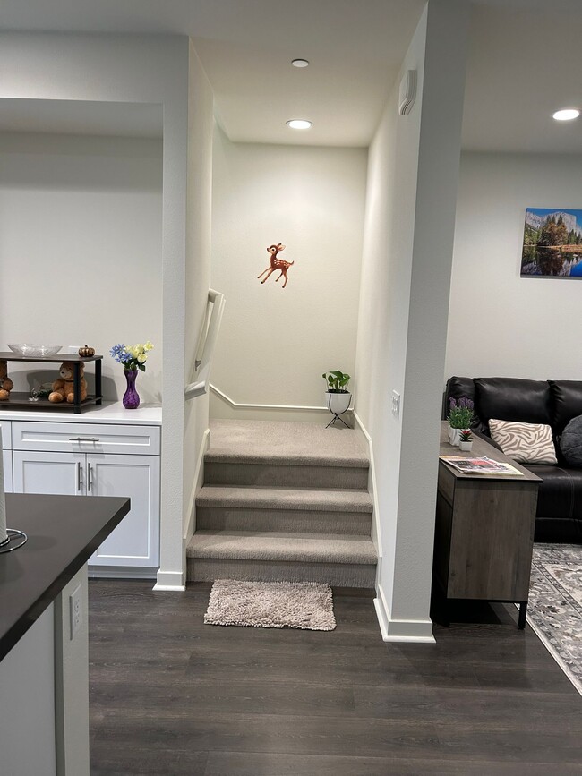 Building Photo - 344 Millstream Ct