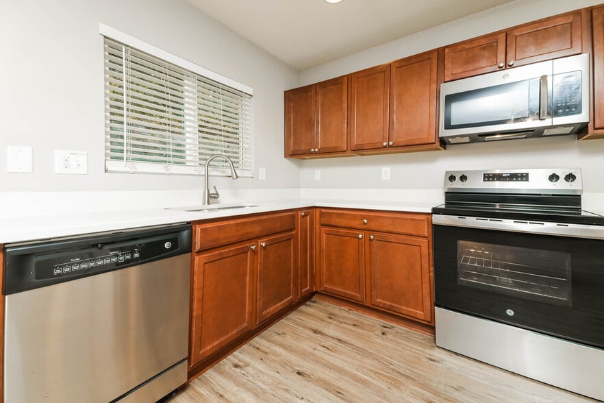 Building Photo - 4912 Sweet Shade Trail