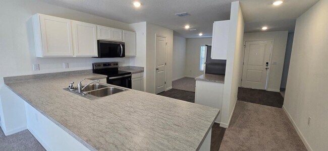 Building Photo - 6010 SW 128th St Rd